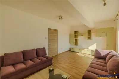Apartament tip penthouse. mobilat, utilat, 2 terase, 100mp, Tractorul, Brasov. - foto 15