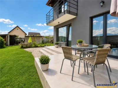 Resedinta stil, 3 dormitoare, sistem termic in pardoseala, terasa, lot 530 mp, Sanpetru, Brasov. - foto 7