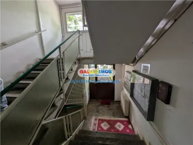 Drumul Taberei,ap. 3 camere, decomandat, etaj 2 din bloc cu 4 etaje - Bucuresti