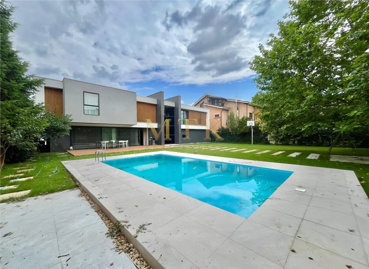 VILA LUX 6 camere | 1000 mp teren | Pipera - Erou Iancu Nicolae - foto 1