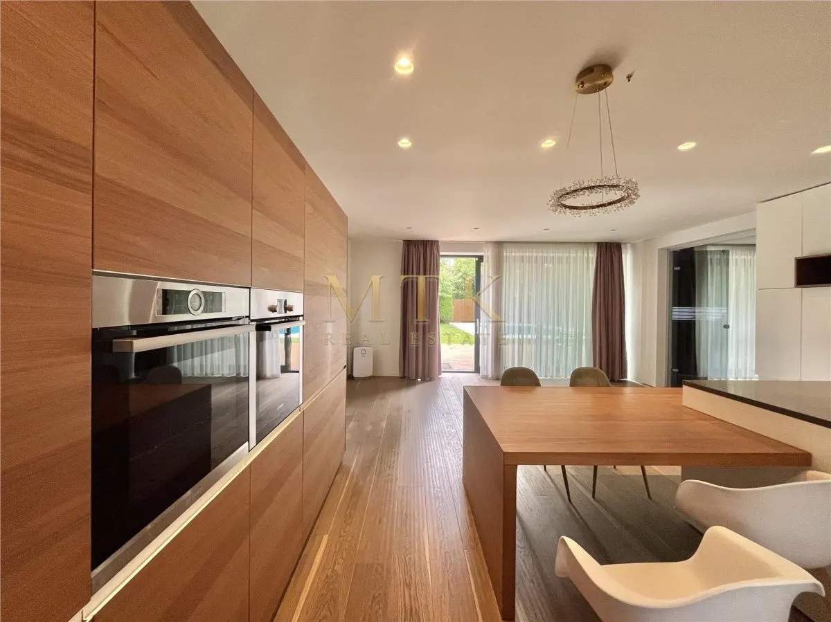 VILA LUX 6 camere | 1000 mp teren | Pipera - Erou Iancu Nicolae - foto 12