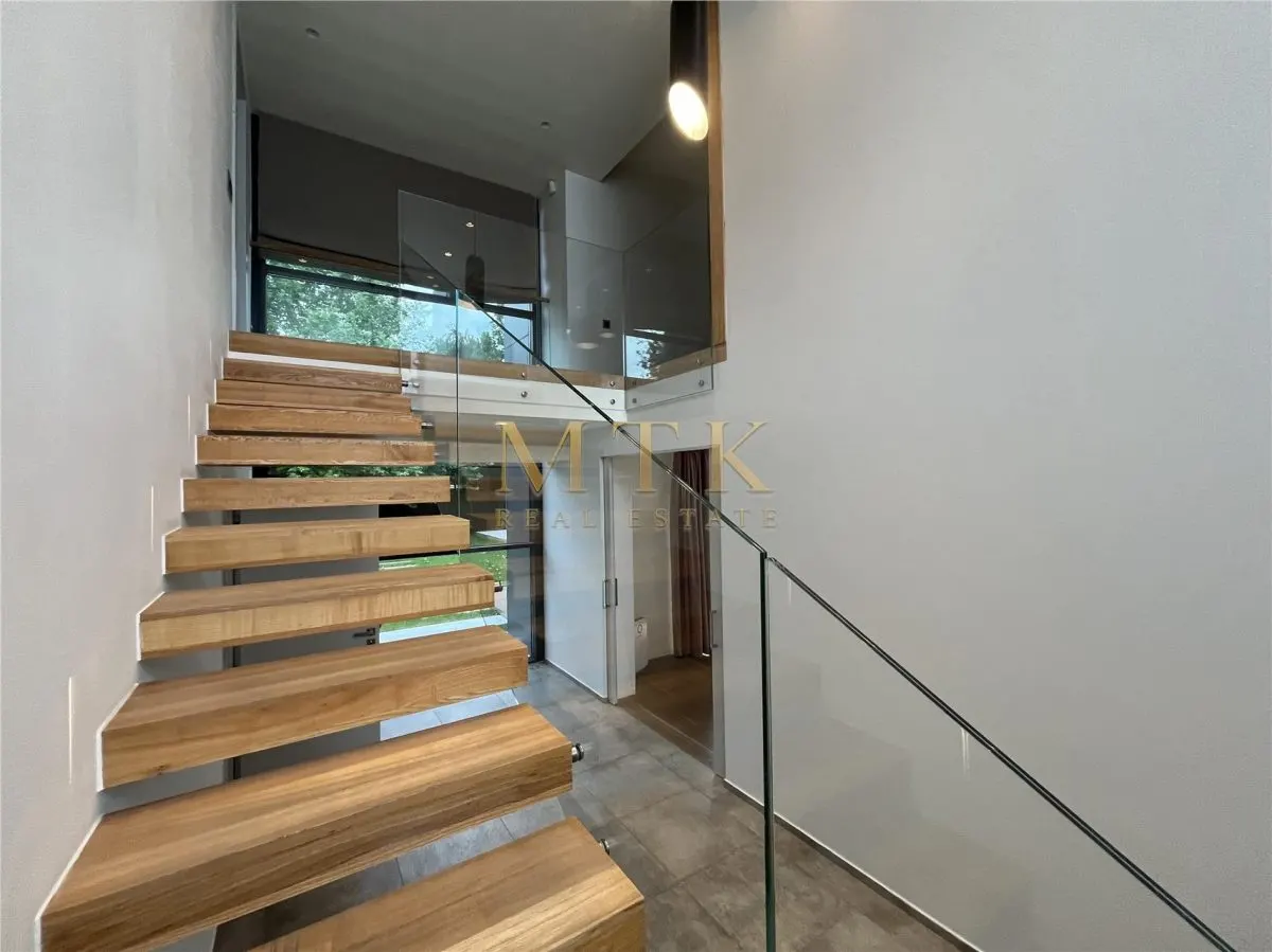 VILA LUX 6 camere | 1000 mp teren | Pipera - Erou Iancu Nicolae - foto 22