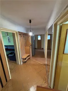 Vanzare apartament 3 camere | Bdul Decebal | Piata Alba Iulia | bl 1995 | etaj 8/9 | decomandat | 78 mp utili | - foto 14