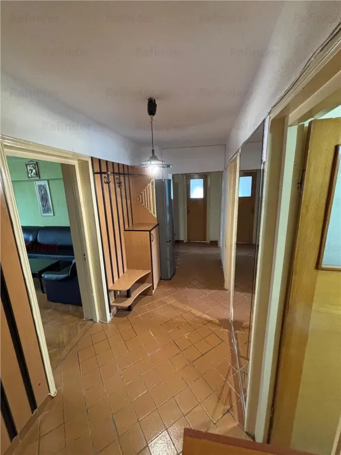 Vanzare apartament 3 camere | Bdul Decebal | Piata Alba Iulia | bl 1995 | etaj 8/9 | decomandat | 78 mp utili | - foto 14