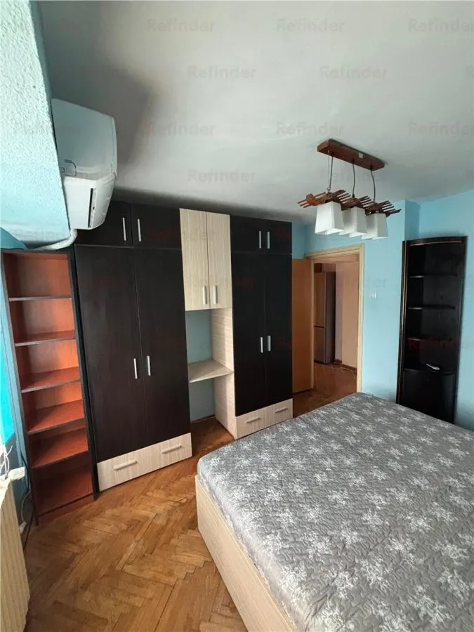 Vanzare apartament 3 camere | Bdul Decebal | Piata Alba Iulia | bl 1995 | etaj 8/9 | decomandat | 78 mp utili | - foto 5