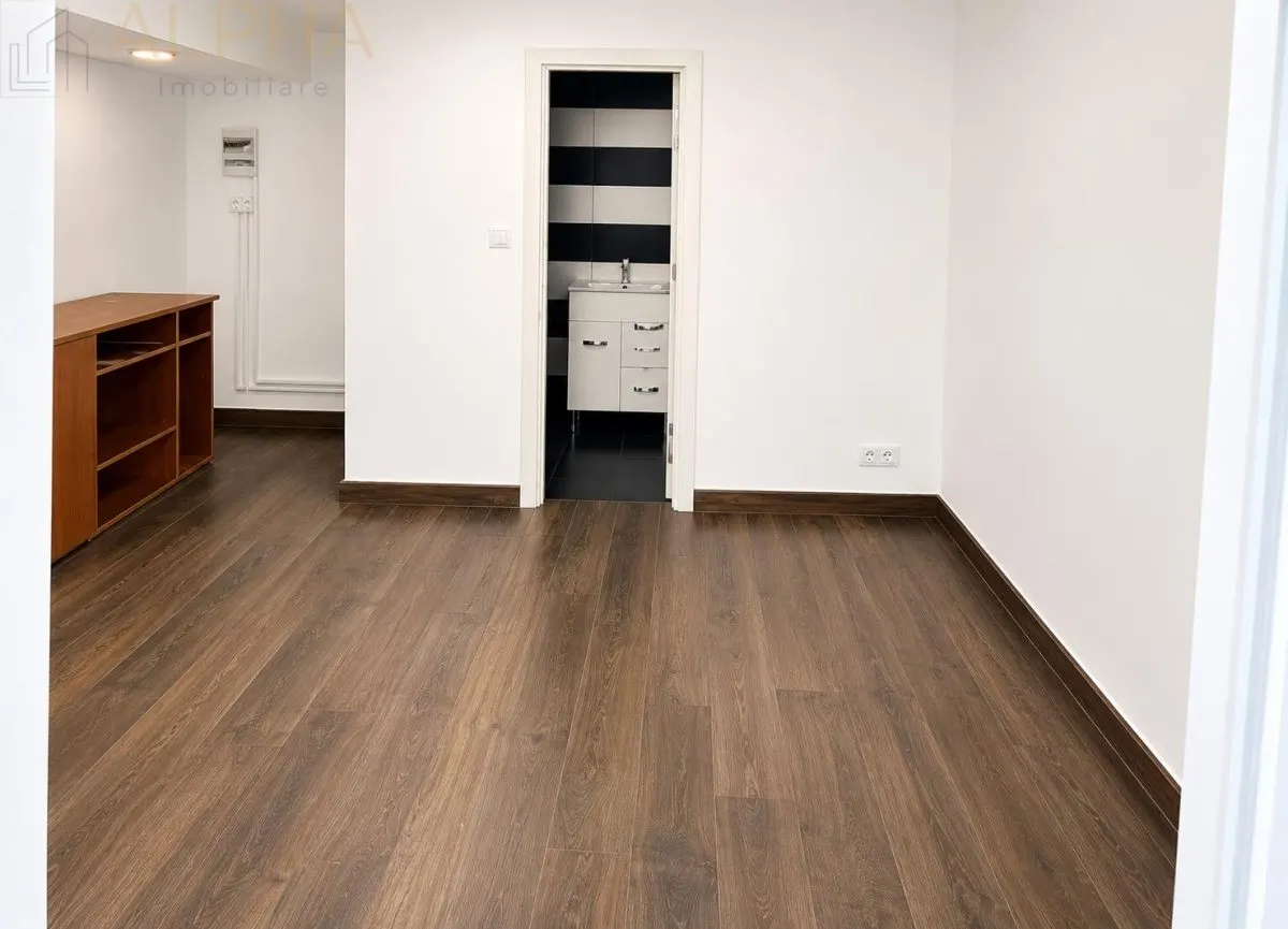 Spațiu comercial de închiriatâ€“ Bistrița, str. Libertății - foto 5