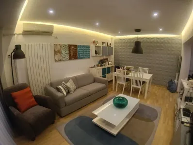 Vânzare apartament 2 camere | Bd Unirii  Fântâni - Casa Poporului | et 6/8 | vedere bulevard | 62mp utili | renovat | mobilat si utilat | - foto 3
