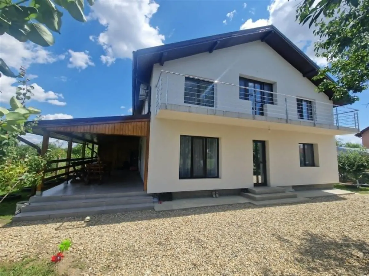 Casa P+M de vanzare Sabareni - foto 1