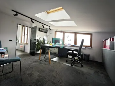 Vând 4 camere, Brașovul Vechi - Brasov