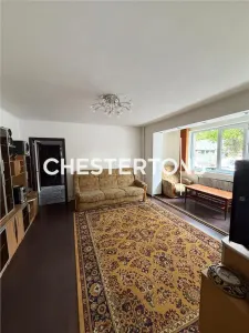 Apartament renovat, 3 camere semidecomandat, Dr. Taberei in spatele restaurantului  Azzuro, Metrou raul Doamnei, parter, bloc anvelopat. - Bucuresti