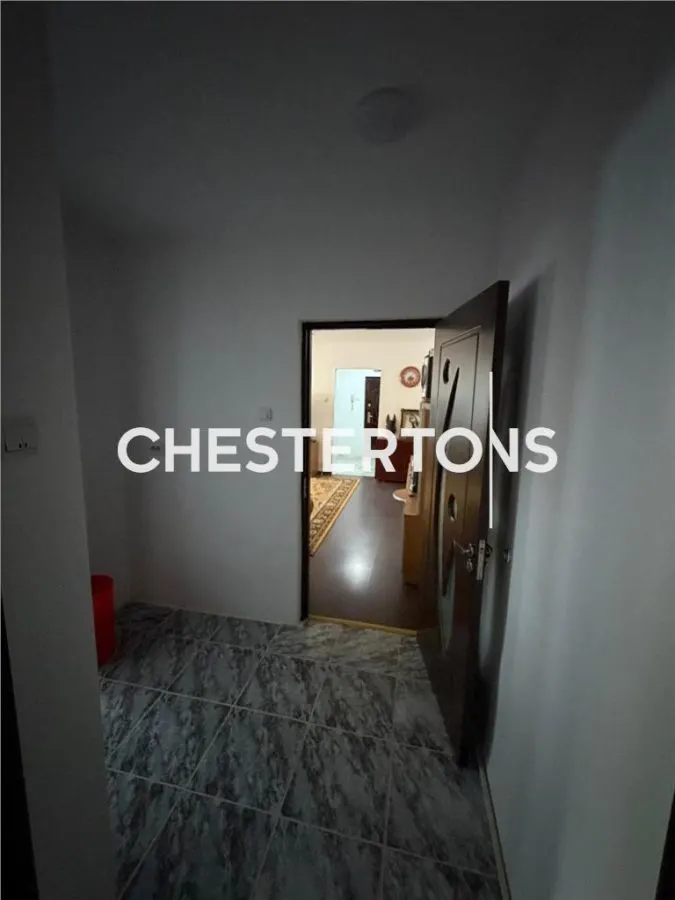 Apartament renovat, 3 camere semidecomandat, Dr. Taberei in spatele restaurantului  Azzuro, Metrou raul Doamnei, parter, bloc anvelopat. - foto 12