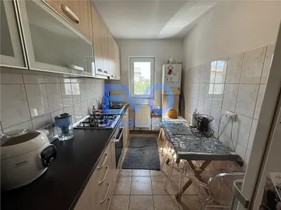 APARTAMENT DE VANZARE CU 2 CAMERE,  ZIMBRU - foto 4