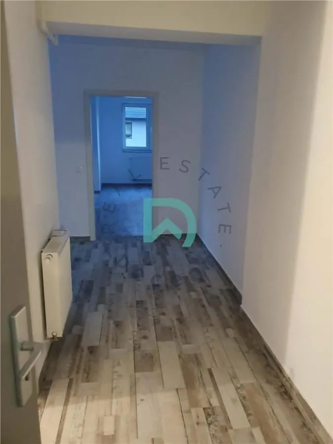 Apartament 3 camere nemobilat Avantgarden, 63 mp - Brasov - foto 1