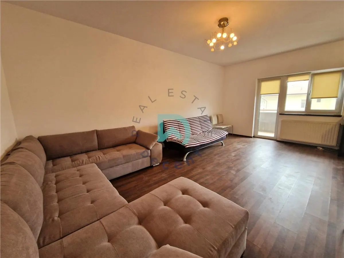 Garsoniera spatioasa, pet friendly, Tractorul, Brasov - foto 1