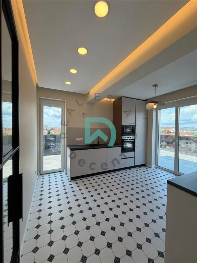 Penthouse 4 camere, 3 bai, 120 mp, Terasă 88mp, Prima Închiriere | Promenada Mall Sibiu - foto 1