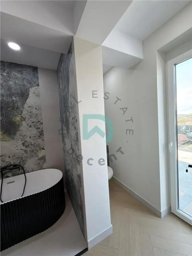Penthouse 4 camere, 3 bai, 120 mp, Terasă 88mp, Prima Închiriere | Promenada Mall Sibiu - foto 17