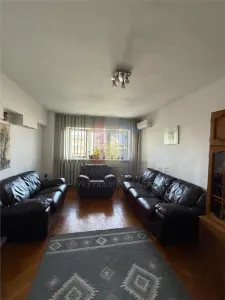 ULTRACENTRAL! Duplex 3 Camere, 2 bai, 2 balcoane , 112 mp.MOBILAT si UTILAT!! - foto 8