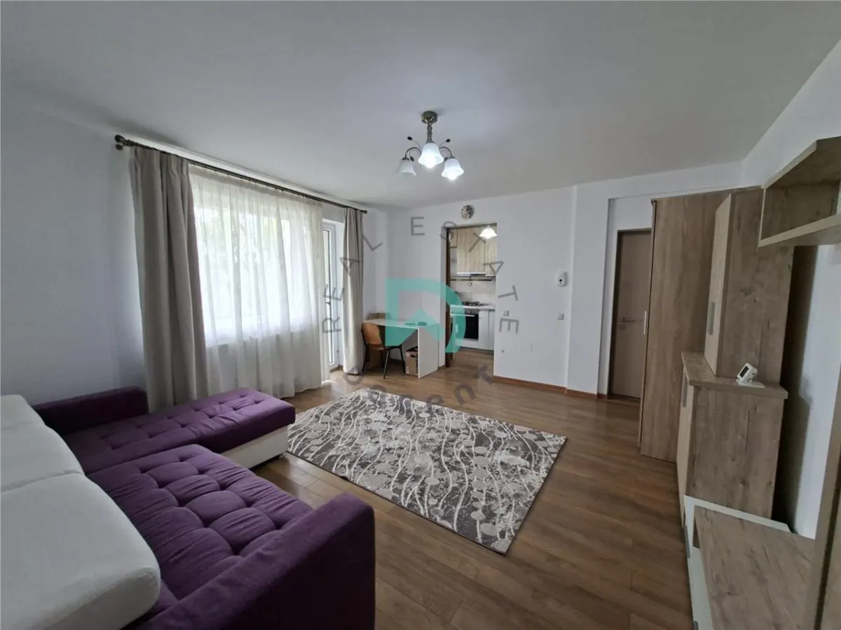Apartament 2 camere, Tractorul, etaj 3, semidecomandat - foto 1
