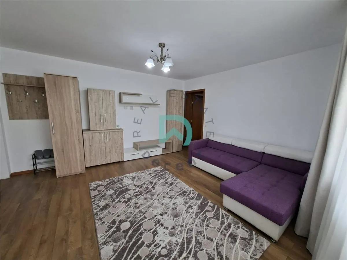 Apartament 2 camere, Tractorul, etaj 3, semidecomandat - foto 2