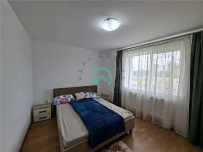 Apartament 2 camere, Tractorul, etaj 3, semidecomandat - foto 3