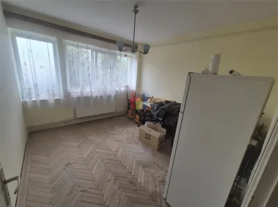 SUPER PRET! Video! Apartament 2 Camere, zona Garii-Marna, ETAJ 3, Pret 39990 euro - foto 2