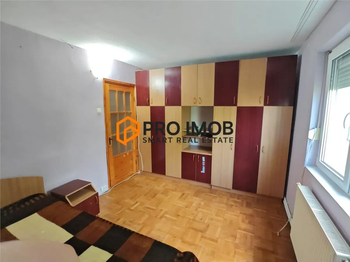 Apartament 2 camere cf 1 semidecomandat zona Micro 5 - foto 3