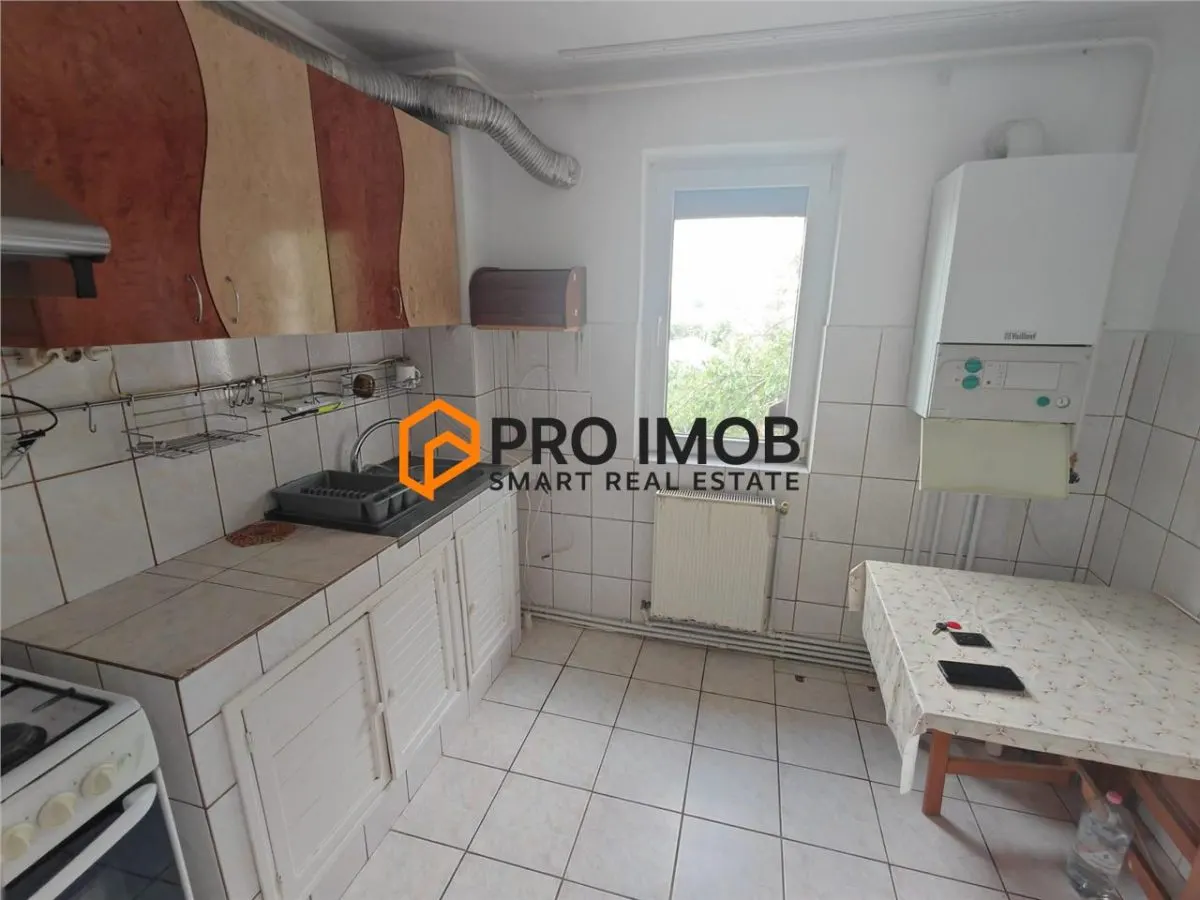 Apartament 2 camere cf 1 semidecomandat zona Micro 5 - foto 5