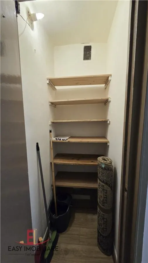 Apartament 2 camere, etaj 1, str. Petru Dobra, circular, 38 mp, proaspat zugravit - foto 3