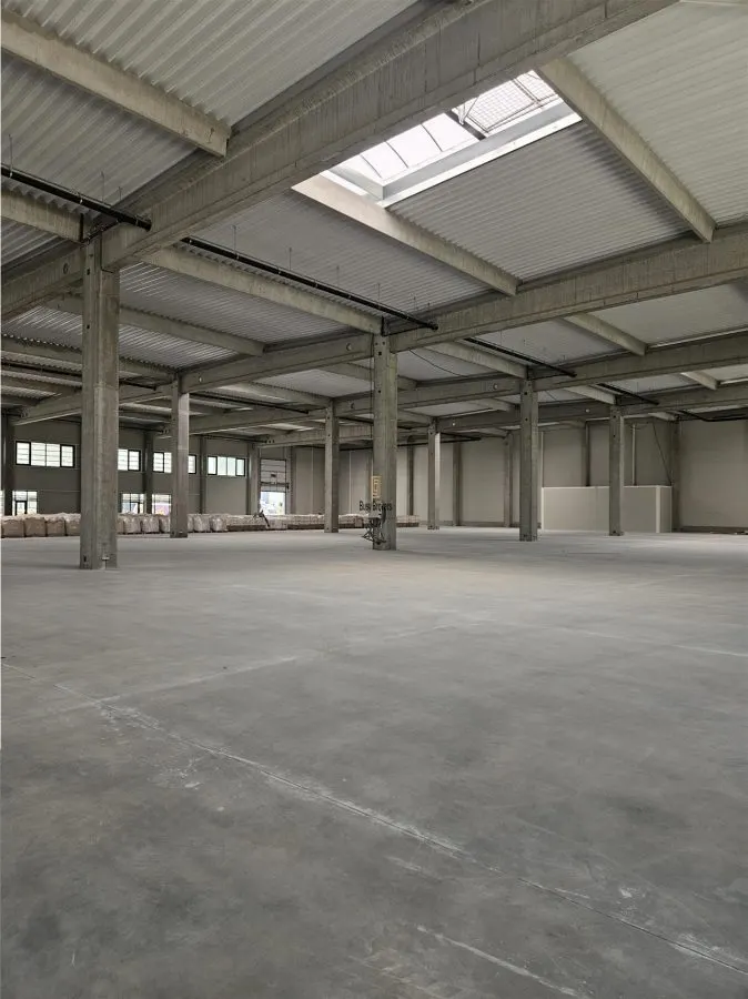 Spatiu Comercial - 1100 mp - foto 6