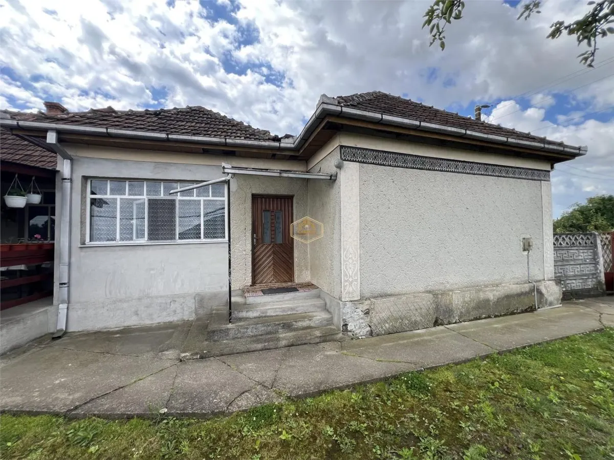 Casă spațioasă cu teren generos de 1.656 mp, într-o zonă liniștită din orașul Livada - foto 22