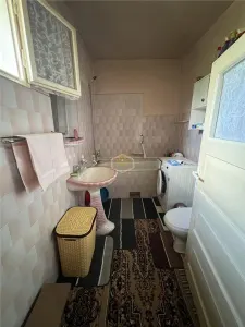 Casă spațioasă cu teren generos de 1.656 mp, într-o zonă liniștită din orașul Livada - foto 7