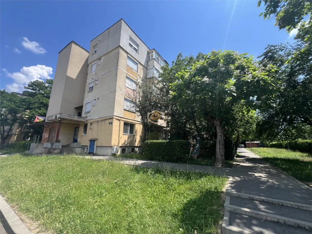 Etaj I | Apartament cu 3 camere | Botizului - foto 12