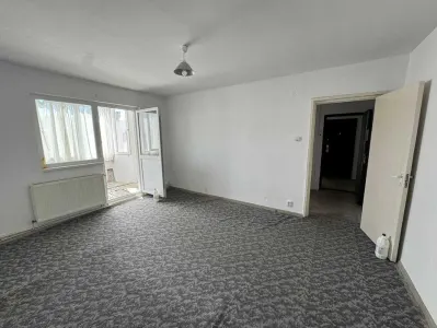 Apartament 4 camere Centrul Civic-CEC Bank,139000 Euro - foto 2