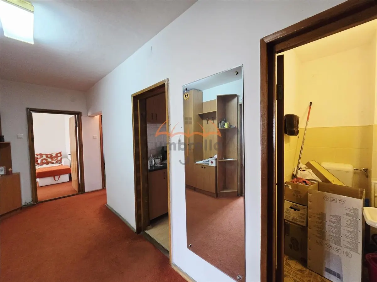 DE INCHIRIAT ap 3 camere, decomndate, zona Titulescu, 700euro - foto 2