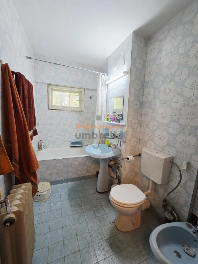 DE INCHIRIAT ap 3 camere, decomndate, zona Titulescu, 700euro - foto 13