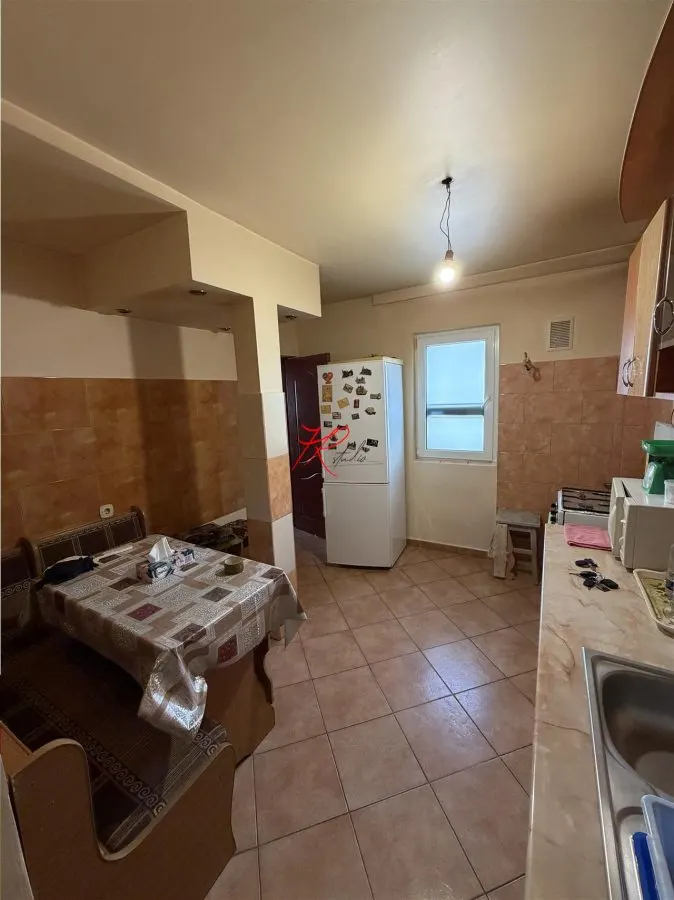 Vanzare apartament 3 camere Pantelimon - foto 1