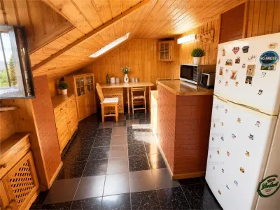 🏡 Apartament 2 Camere de ÃŽnchiriat Ã®n Răcădău | Complet Mobilat și Utilat - foto 3