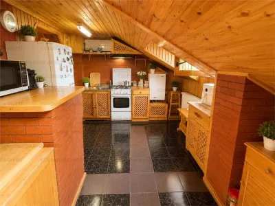 🏡 Apartament 2 Camere de ÃŽnchiriat Ã®n Răcădău | Complet Mobilat și Utilat - foto 4
