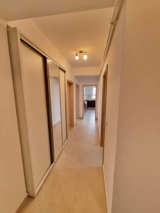 Apartament 3 Camere + Loc de parcare Tractorul Coresi - foto 7
