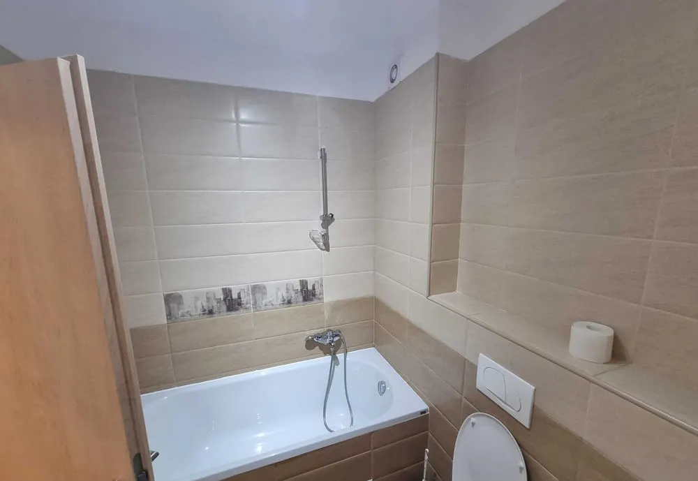 Apartament 3 Camere + Loc de parcare Tractorul Coresi - foto 8