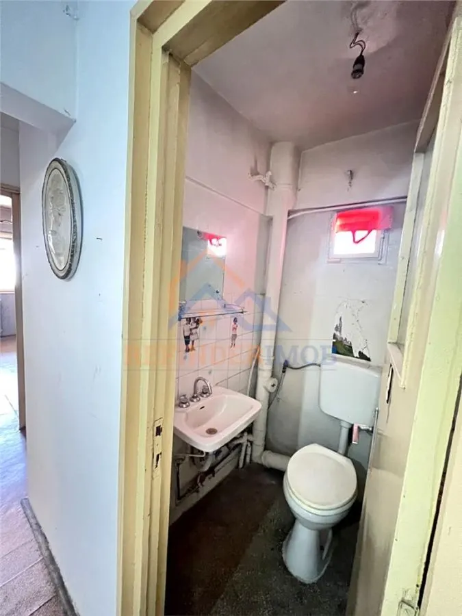 Apartament 3 camere, bloc 1980 - Drumul Taberei - Metrou Valea Ialomitei - foto 13