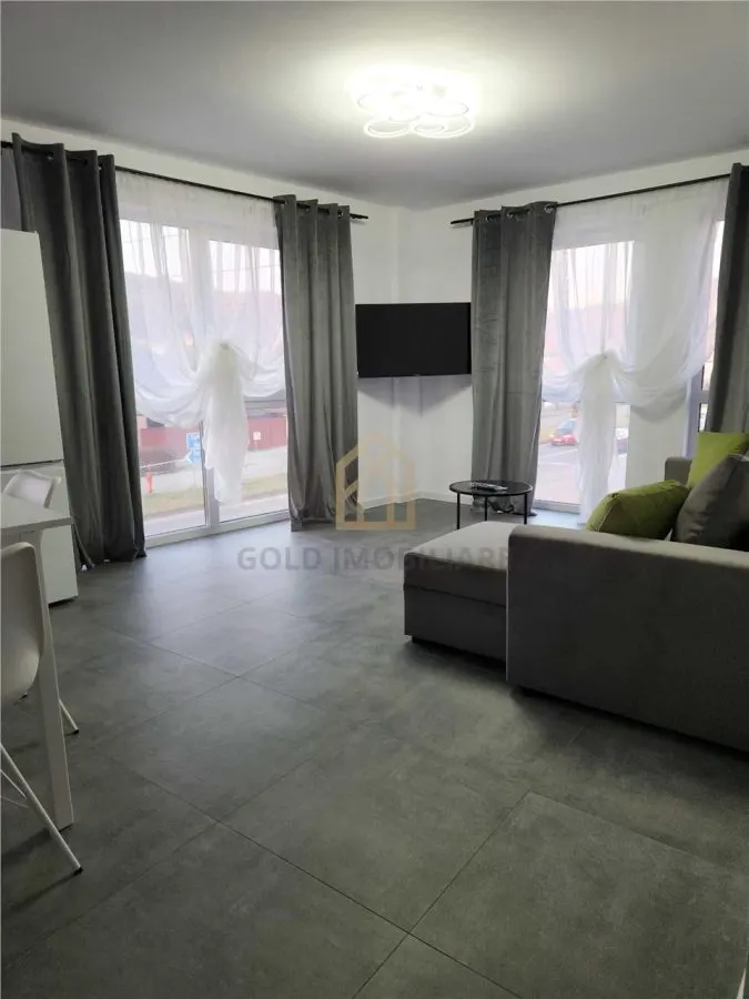 Apartament 3 camere de inchiriat bloc nou - foto 1