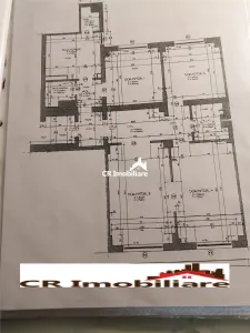 Apartament 4 camere Calea Calarasilor Parter Inalt - Bucuresti