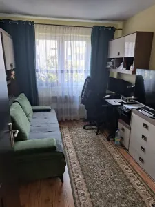 Apartament 4 camere decomandat etajul 2, Astra- Carpatilor - foto 2