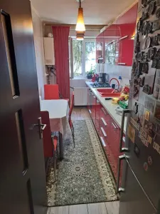 Apartament 4 camere decomandat etajul 2, Astra- Carpatilor - foto 5