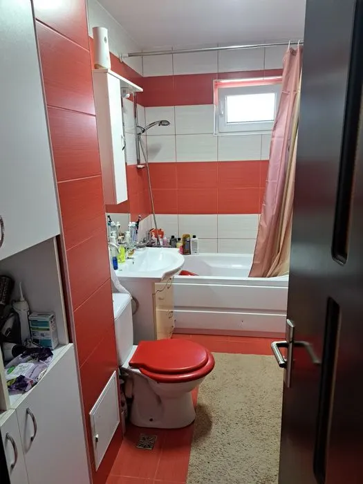 Apartament 4 camere decomandat etajul 2, Astra- Carpatilor - foto 7