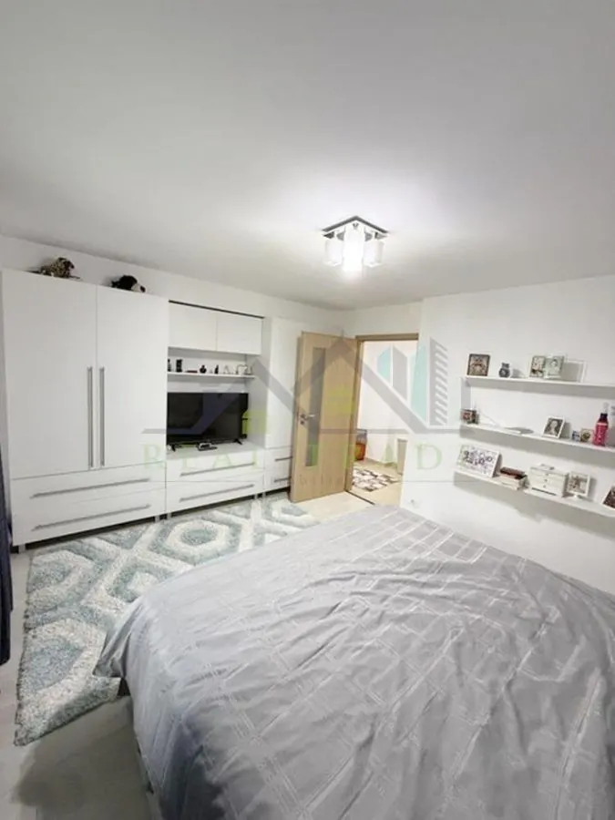 Apartament 4 camere, 98 mp utili, mobilat si utilat, zona Scriitorilor - foto 4