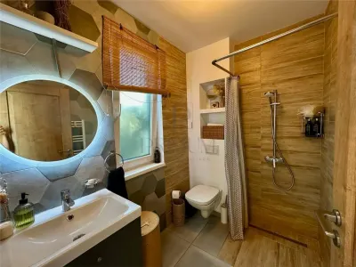 MOSNITA- DUPLEX Superb- gata de mutare- zona excelenta - foto 11