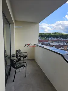 Unele apartamente se remarcă prin preț, altele prin calitate. Acesta le oferă pe ambele! - foto 14