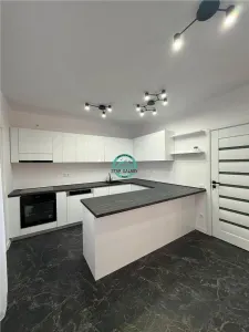 Casa cu 4 camere de inchiriat de 198 mp, moderna, Sancraiu de Mures - foto 4